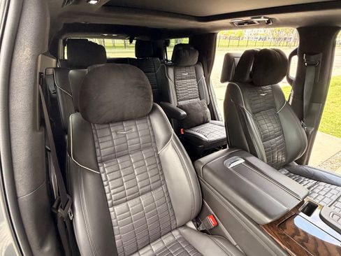 Used 2021 Cadillac Escalade Sport Platinum image 5