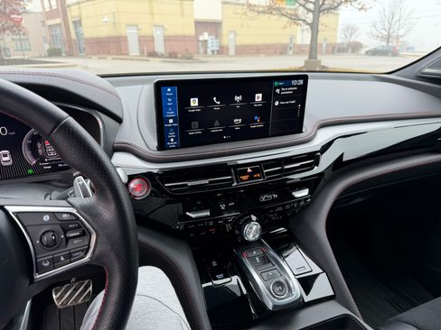 Used 2025 Acura MDX A-Spec image 9