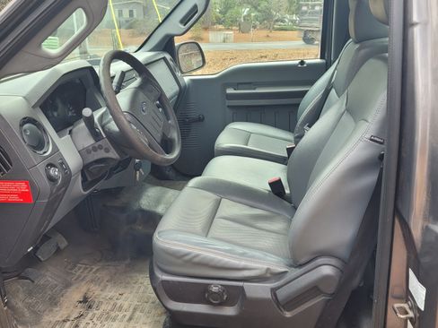 Used 2014 Ford F350 XL image 10