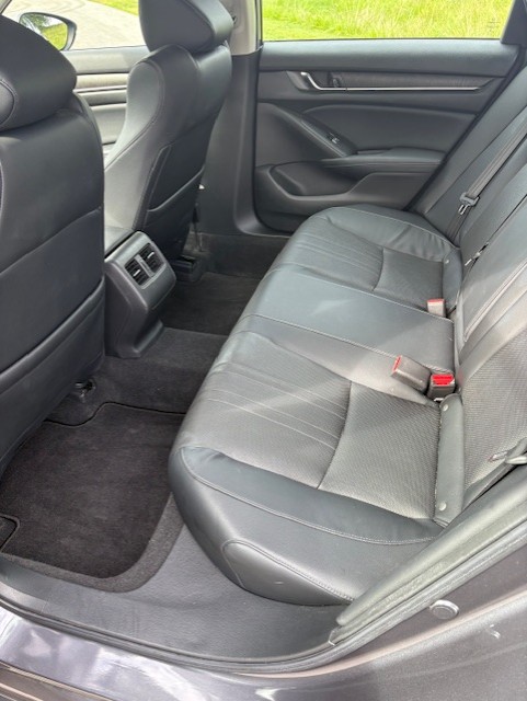 Used 2018 Honda Accord EX-L image 8