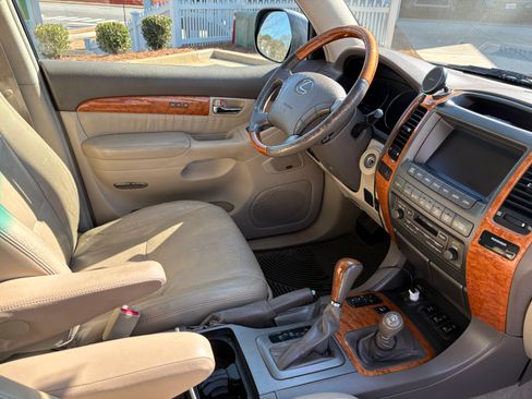 Used 2003 Lexus GX 470 image 10