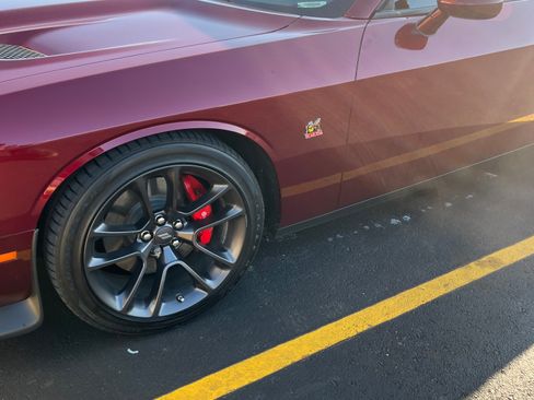 Used 2022 Dodge Challenger R/T Scat Pack w/ Plus Package image 6