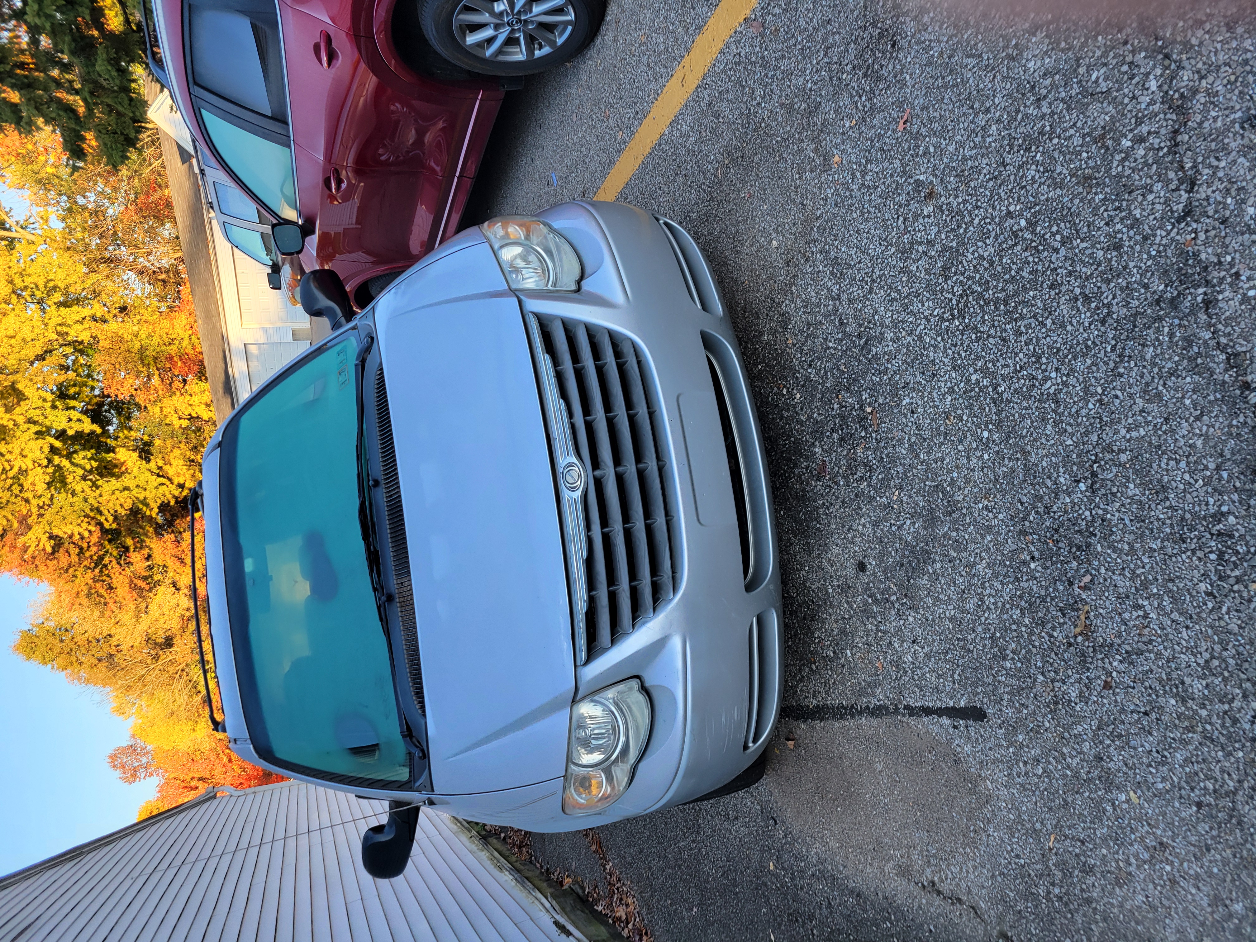 Used 2006 Chrysler Town & Country Touring FWD image 5
