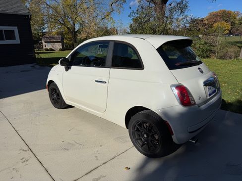 Used 2013 FIAT 500 Pop image 2