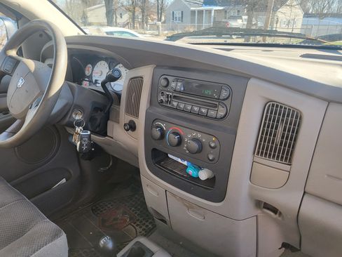 Used 2004 Dodge Ram 2500 Truck SLT w/ Trailer Tow Group image 9