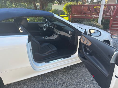 Used 2019 Mercedes-Benz E 450 4MATIC Cabriolet image 8