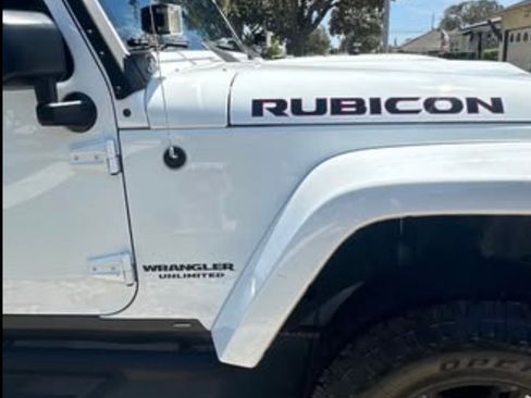 Used 2017 Jeep Wrangler Unlimited Rubicon AWD/4WD image 2