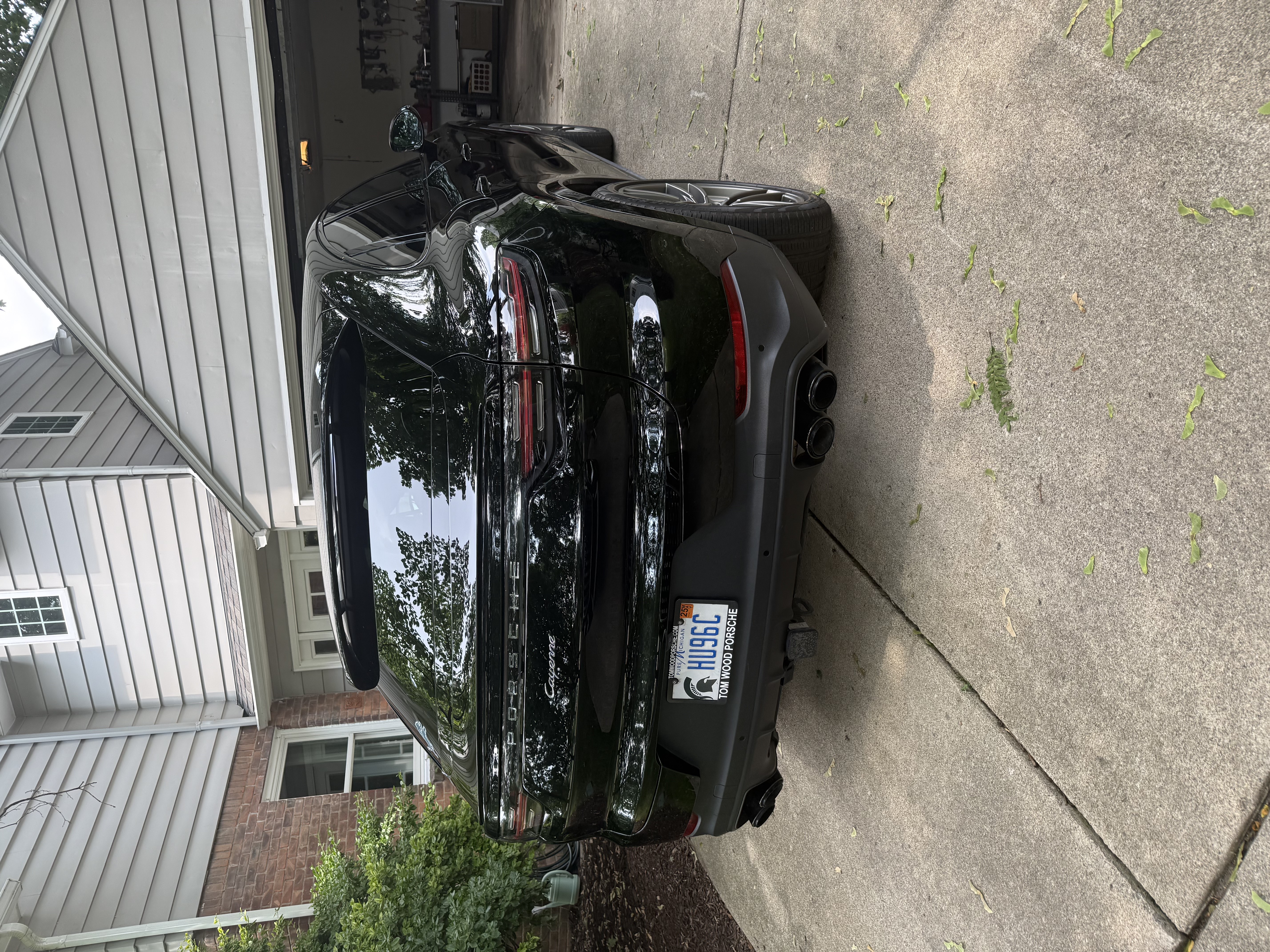 Used 2020 Porsche Cayenne AWD/4WD image 5