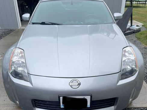 Used 2005 Nissan 350Z Touring RWD image 4