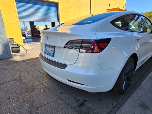 Used 2023 Tesla Model 3 Standard Range image 6