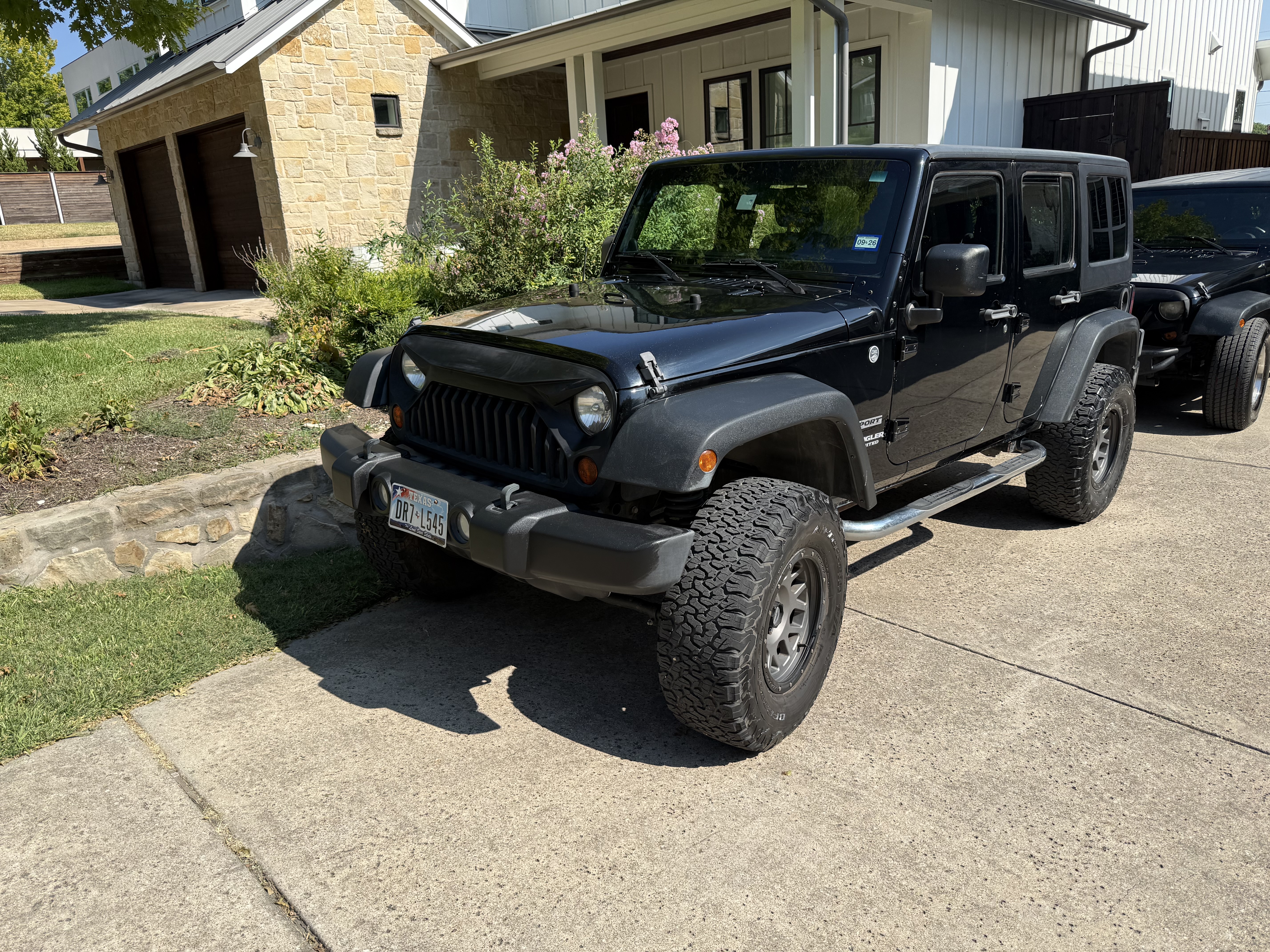Used 2011 Jeep Wrangler Unlimited Sport w/ Trailer Tow Group AWD/4WD image 1