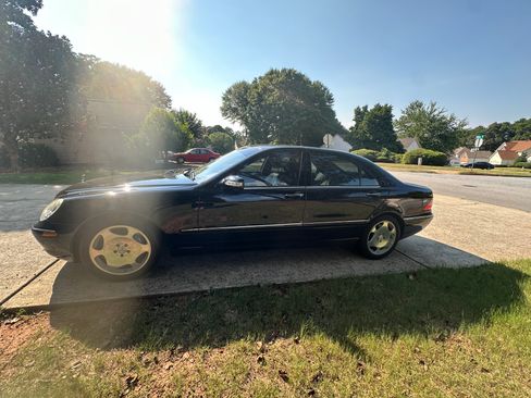 Used 2005 Mercedes-Benz S 600 image 2