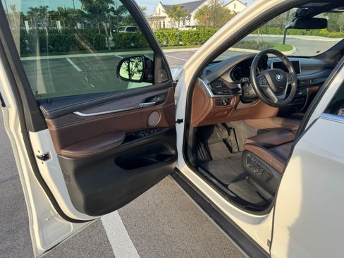 Used 2018 BMW X5 xDrive35d image 19
