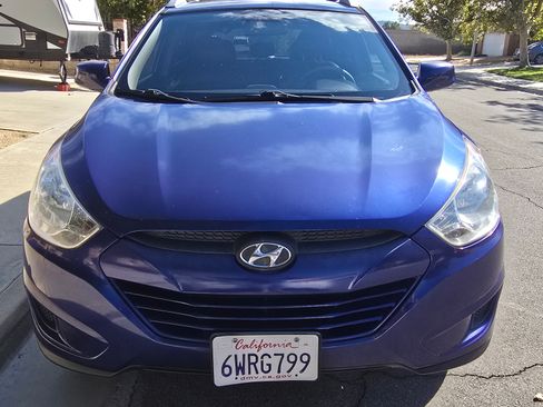 Used 2011 Hyundai Tucson GLS image 6