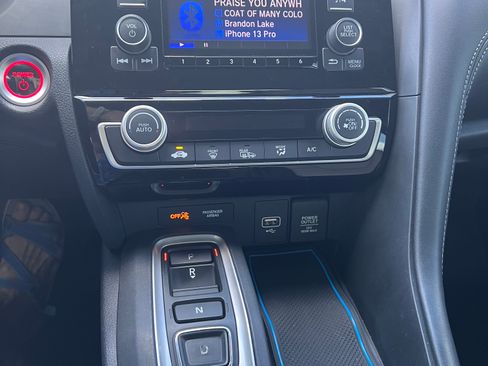 Used 2019 Honda Insight LX image 17