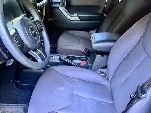 Used 2016 Jeep Wrangler Unlimited Sport AWD/4WD image 7