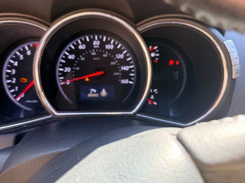 Used 2011 Nissan Murano SV image 12