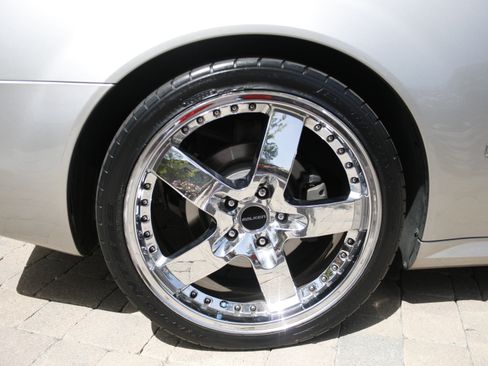 Used 2006 Cadillac XLR image 18