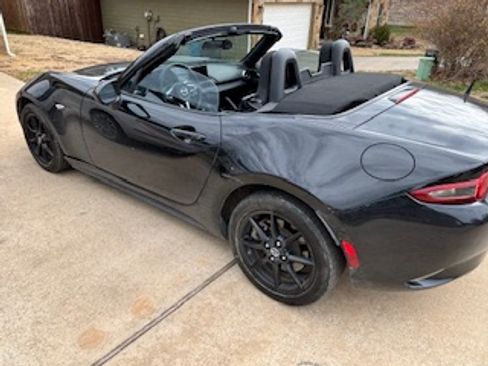 Used 2019 MAZDA MX-5 Miata Sport image 13