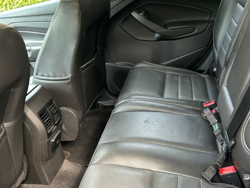 Used 2014 Ford Escape Titanium FWD image 10