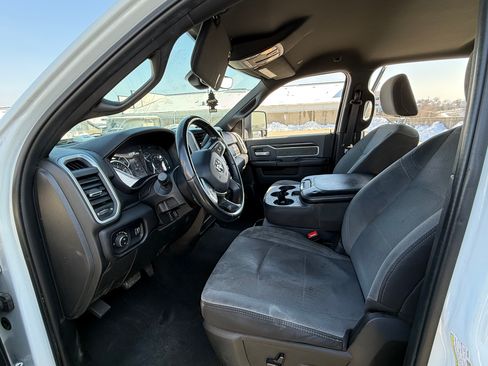 Used 2023 RAM 3500 Big Horn w/ Level 1 Equipment Group image 2