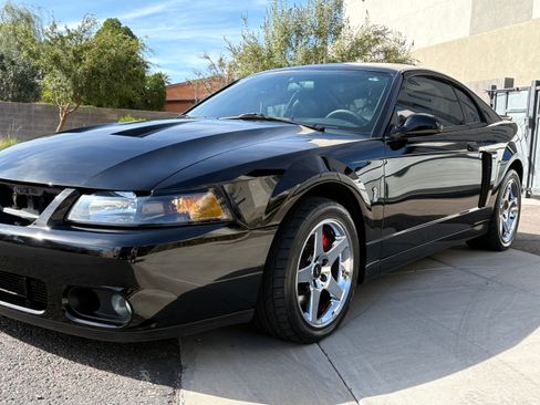 Used 2004 Ford Mustang Cobra image 11