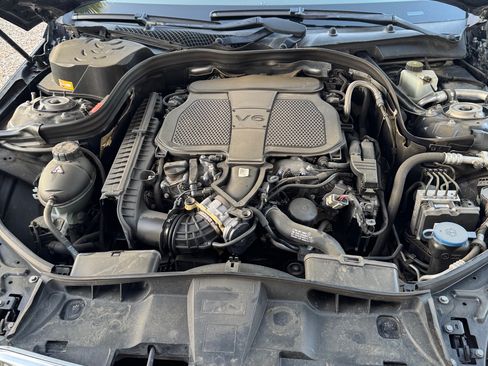 Used 2013 Mercedes-Benz E 350 4MATIC Sedan image 11