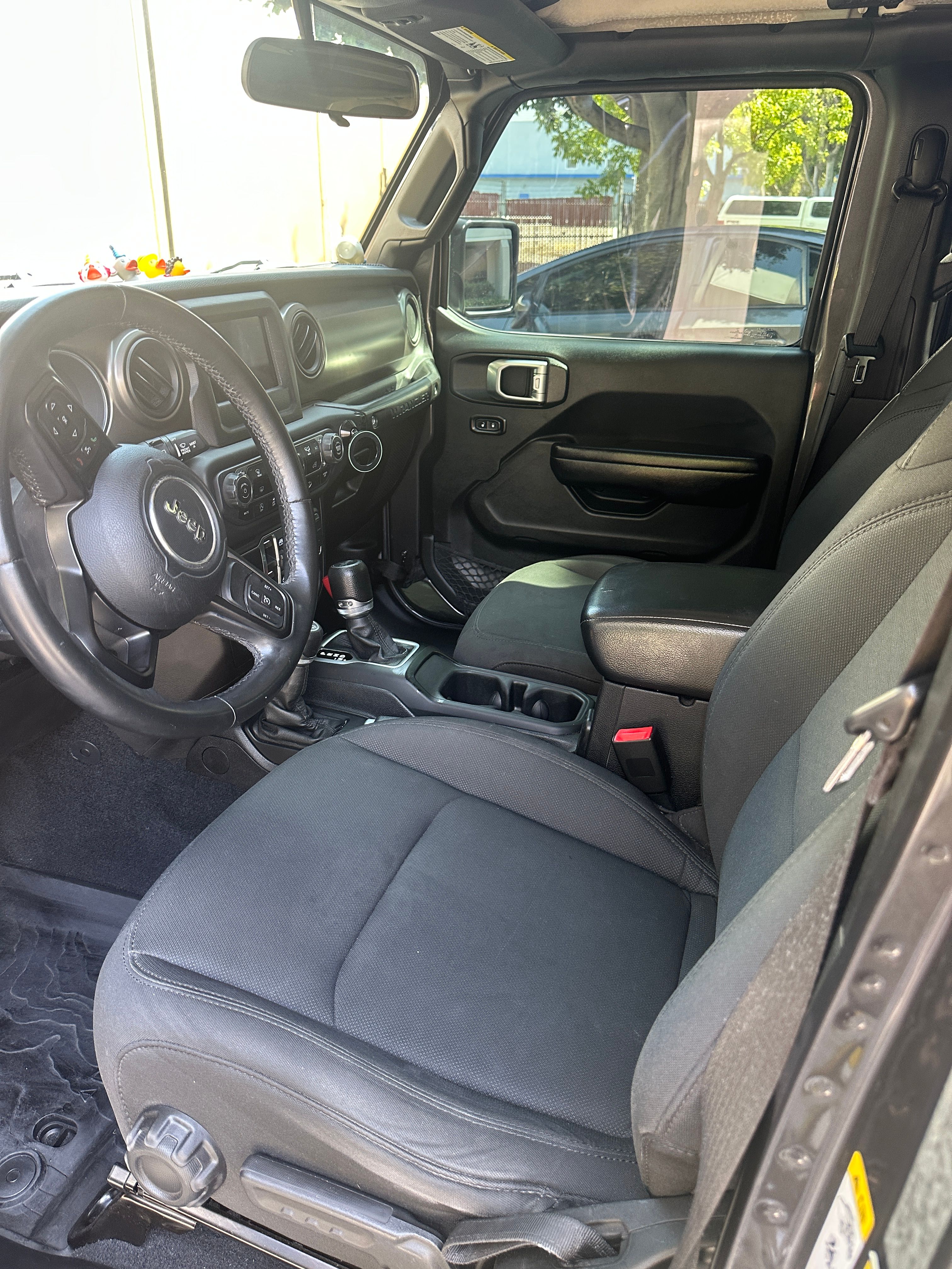 Used 2018 Jeep Wrangler Unlimited Sport S AWD/4WD image 10