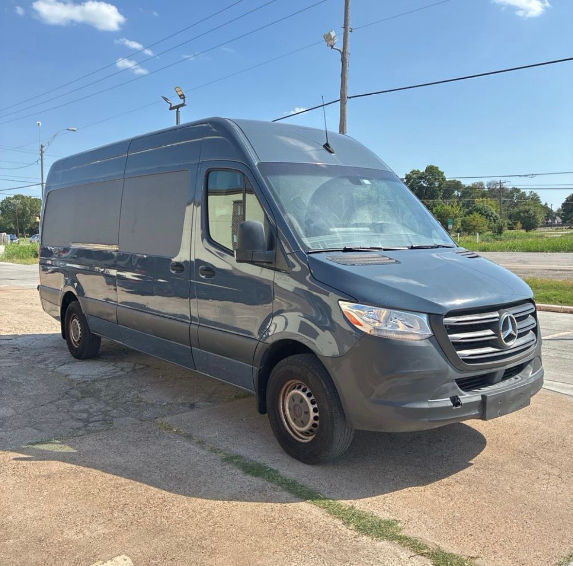 Used 2019 Mercedes-Benz Sprinter 170 image 2