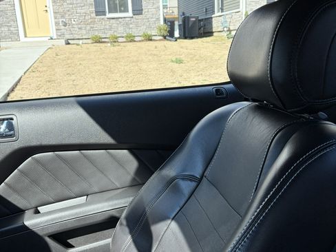 Used 2014 Ford Mustang Premium w/ Electronics Package image 9