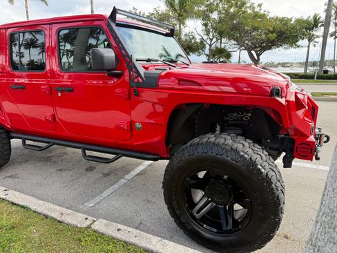 Used 2022 Jeep Gladiator Overland w/ Popular Equipment Package image 24