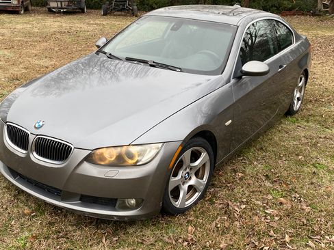 Used 2007 BMW 328i Coupe image 2