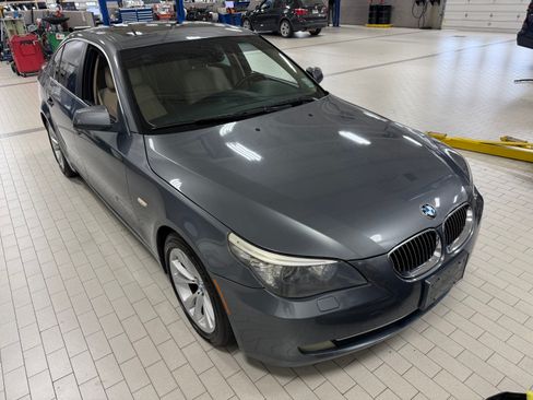 Used 2010 BMW 535i Sedan RWD image 5
