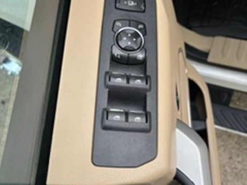 Used 2017 Ford F350 Lariat w/ Lariat Ultimate Package AWD/4WD image 19