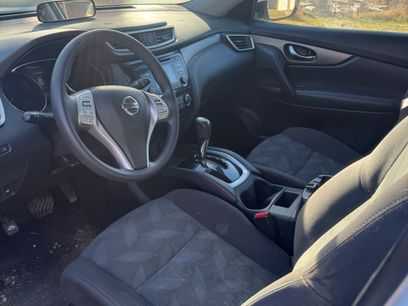 Used 2016 Nissan Rogue S