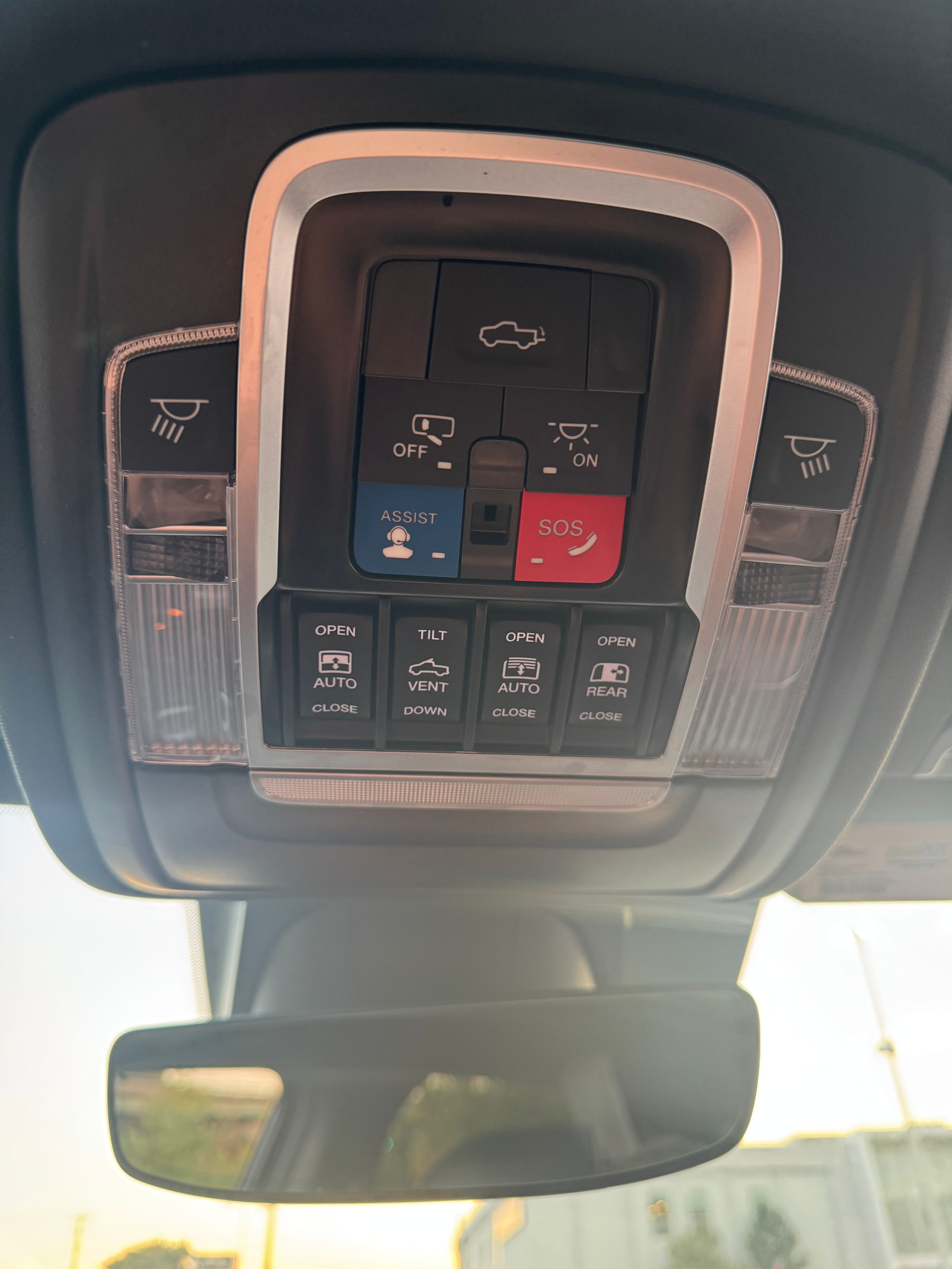 Used 2024 RAM 1500 Limited w/ Body Color Bumper Group AWD/4WD image 15