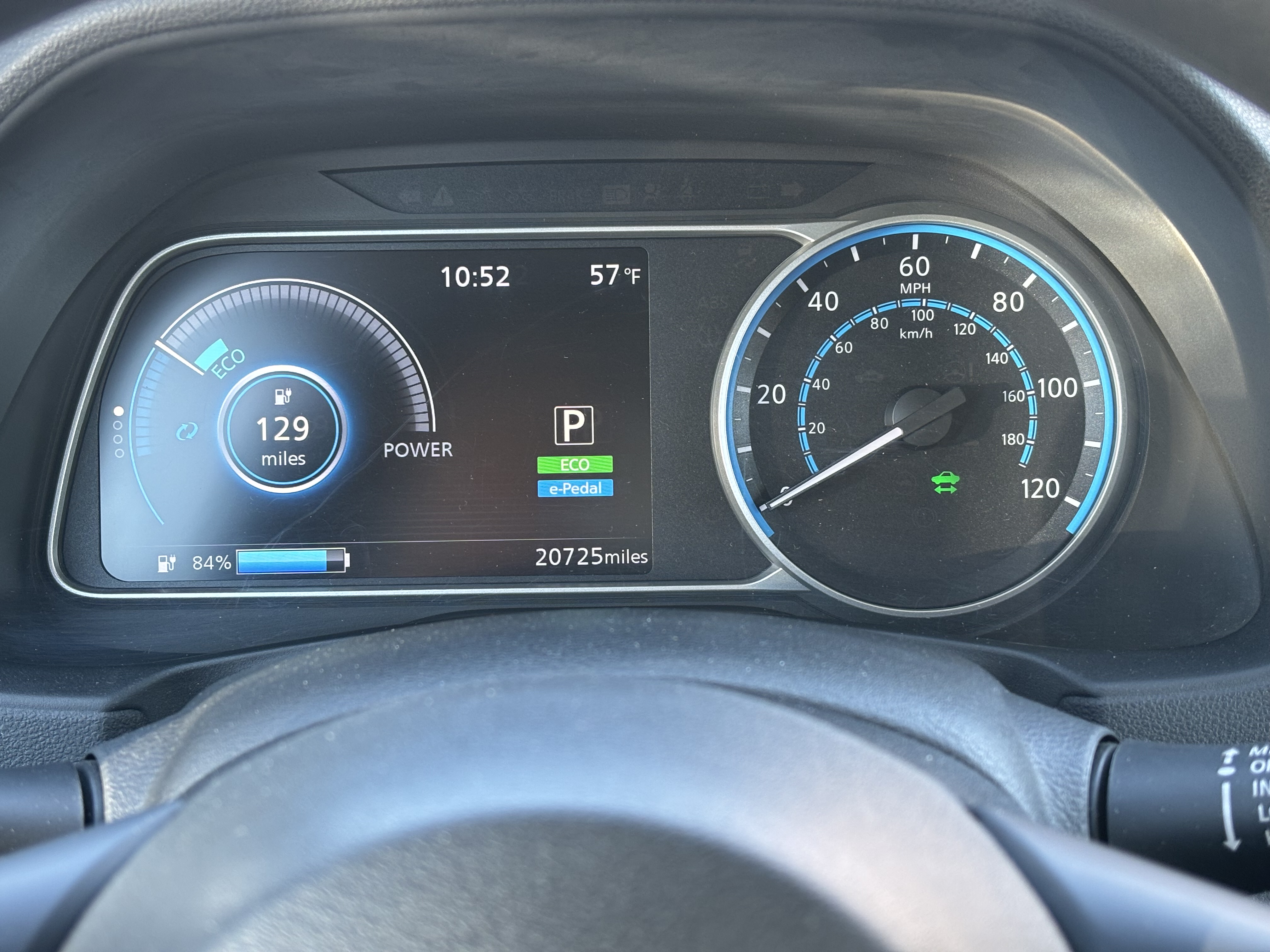 Used 2022 Nissan Leaf S FWD image 9