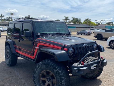 Used 2016 Jeep Wrangler Unlimited Rubicon AWD/4WD image 5