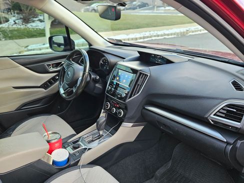 Used 2019 Subaru Forester Premium image 11