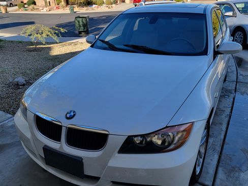Used 2006 BMW 325i Sedan image 10