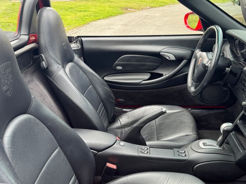 Used 2004 Porsche Boxster image 12