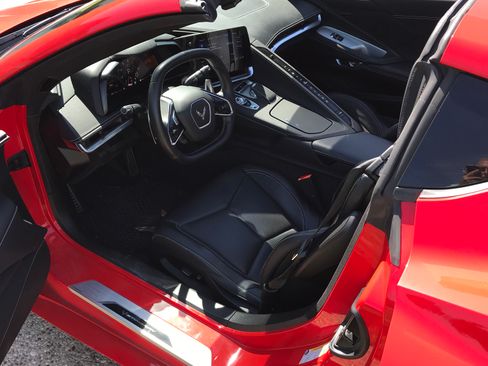 Used 2023 Chevrolet Corvette Stingray Coupe w/ Z51 Performance Package image 6