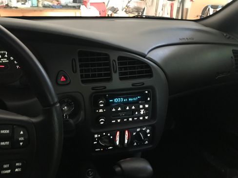 Used 2002 Chevrolet Monte Carlo SS w/ Pace Car Replica Pkg image 25