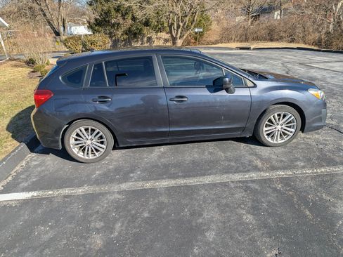 Used 2012 Subaru Impreza 2.0i Premium image 6