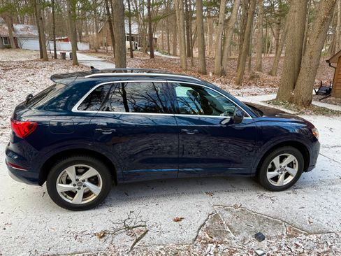 Used 2020 Audi Q3 2.0T Premium Plus w/ Premium Plus Package image 9