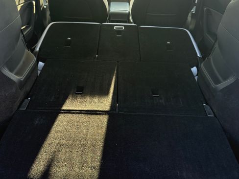 Used 2025 Tesla Model Y Long Range image 13