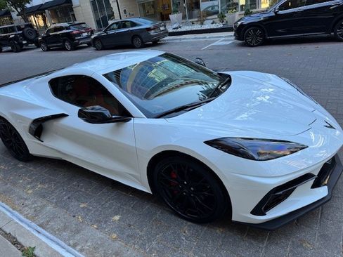 Used 2025 Chevrolet Corvette Stingray Preferred Cpe w/ 2LT image 2