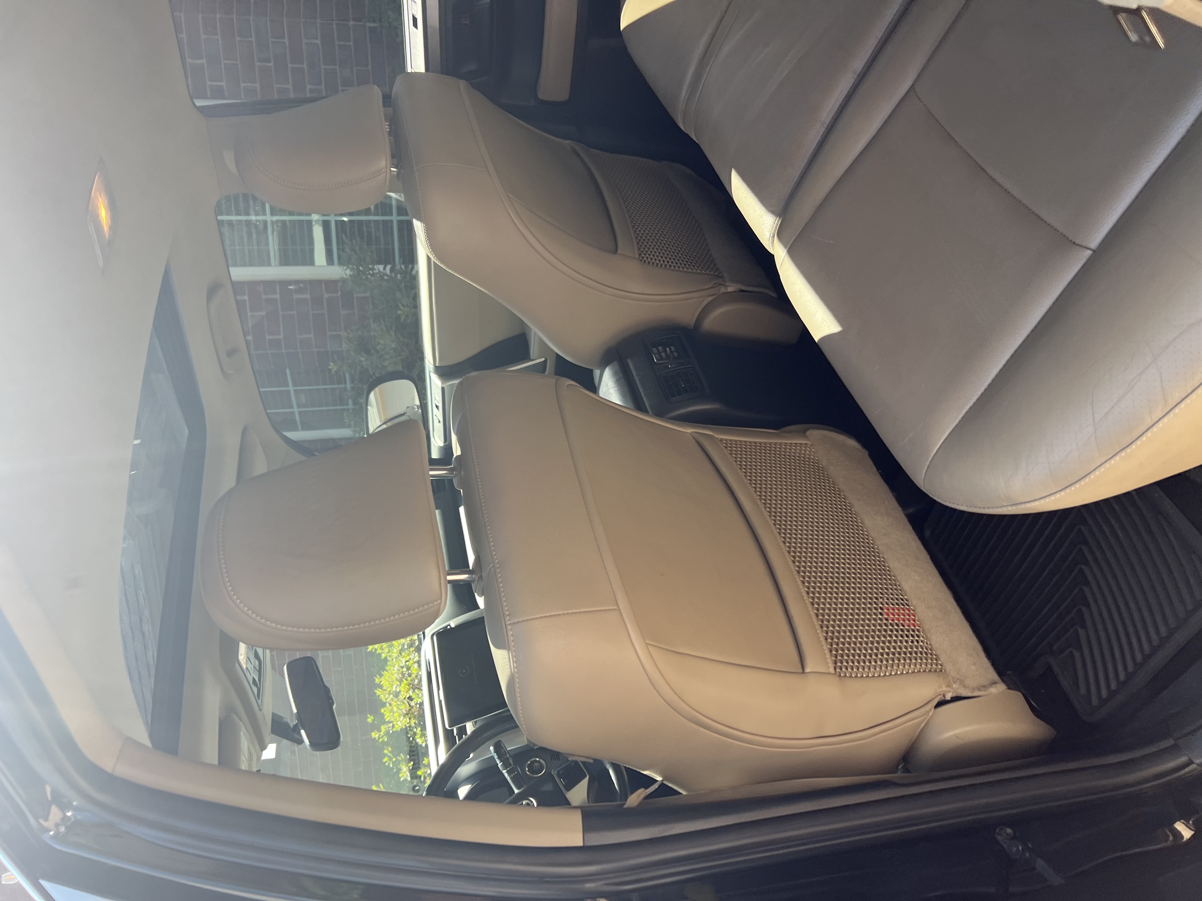Used 2010 Toyota 4Runner Limited AWD/4WD image 12