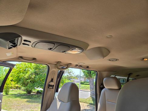 Used 2000 Ford Excursion Limited image 12