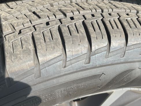 Used 2017 Toyota Highlander XLE image 16